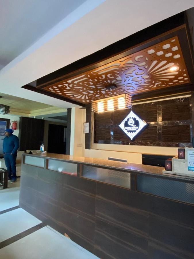 Hotel Manali Queen Zewnętrze zdjęcie